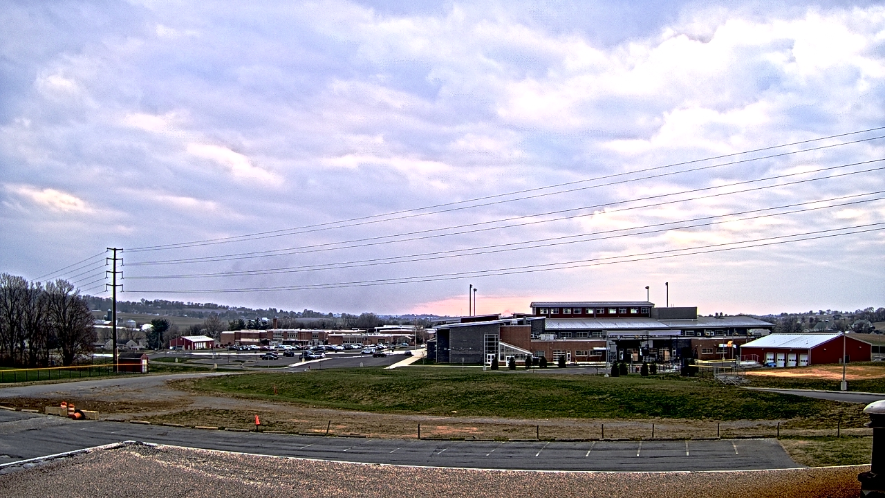 Thumbnail for current weather camera view from Pequea Valley IS in Gordonville, Pennsylvania