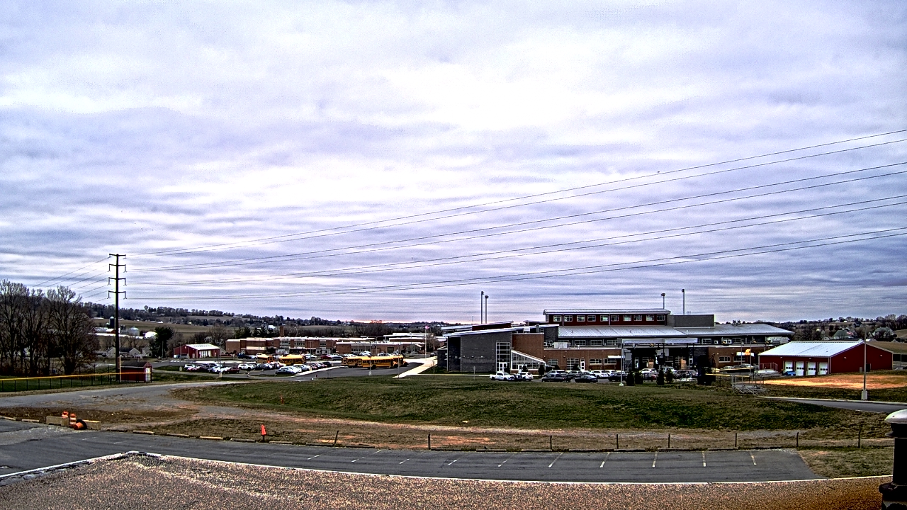 Thumbnail for current weather camera view from Pequea Valley IS in Gordonville, Pennsylvania