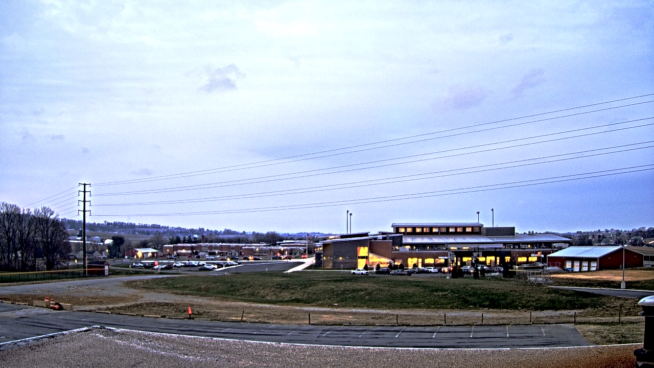 Thumbnail for current weather camera view from Pequea Valley IS in Gordonville, Pennsylvania