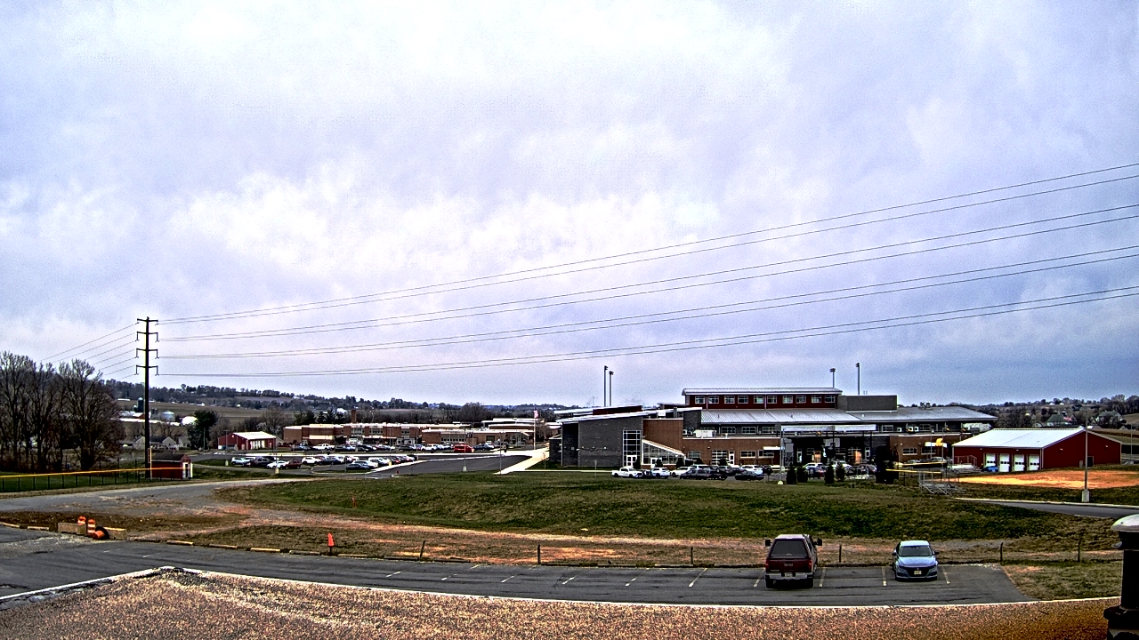 Thumbnail for current weather camera view from Pequea Valley IS in Gordonville, Pennsylvania