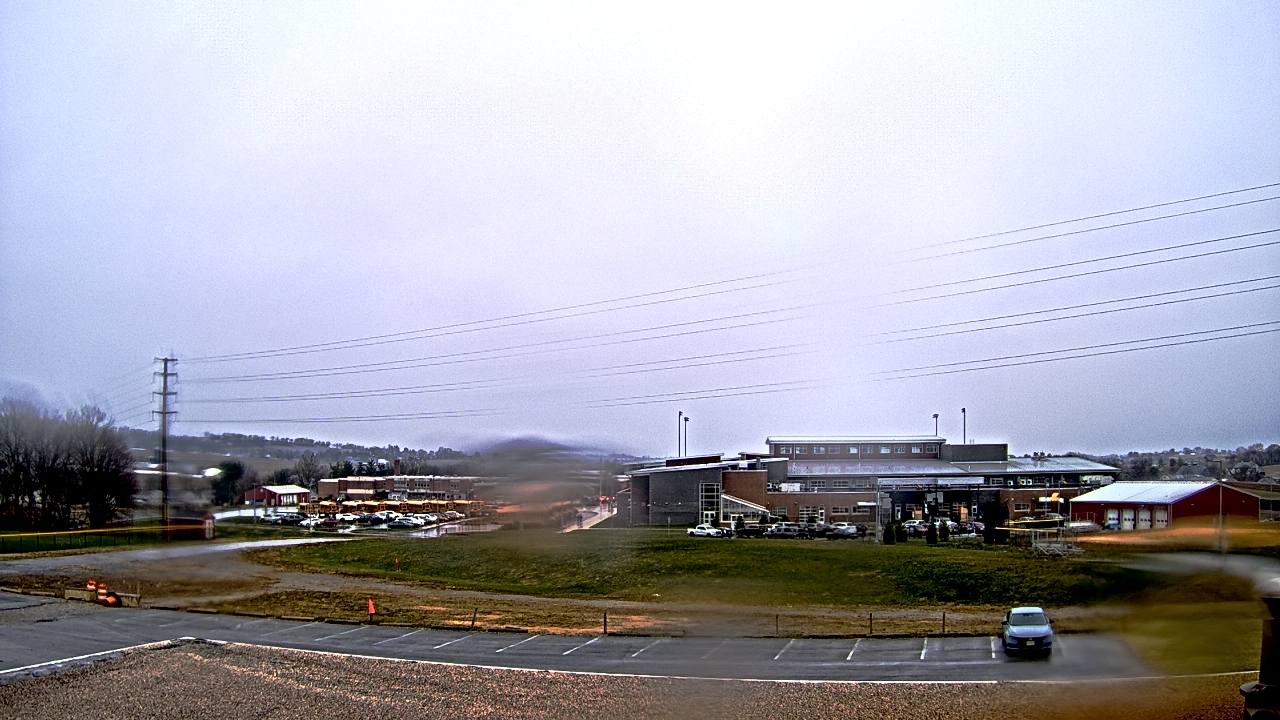 Thumbnail for current weather camera view from Pequea Valley IS in Gordonville, Pennsylvania