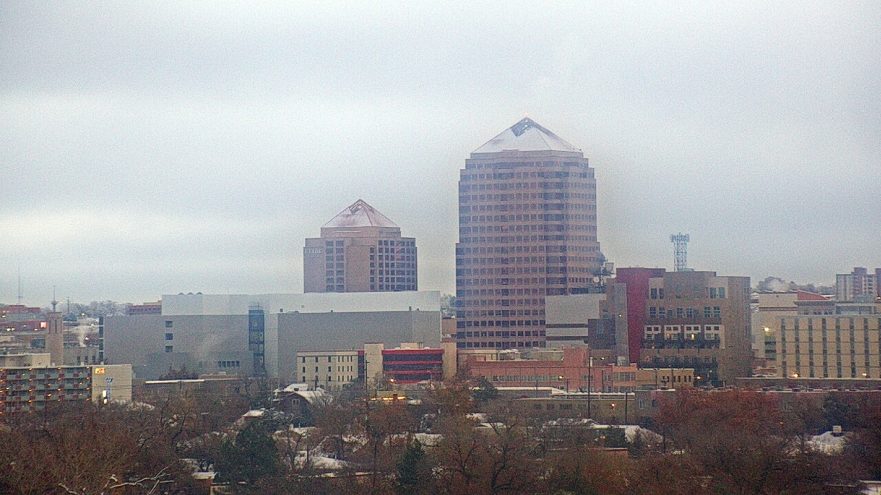 Thumbnail for current weather camera view from KOB-TV in Albuquerque, New Mexico