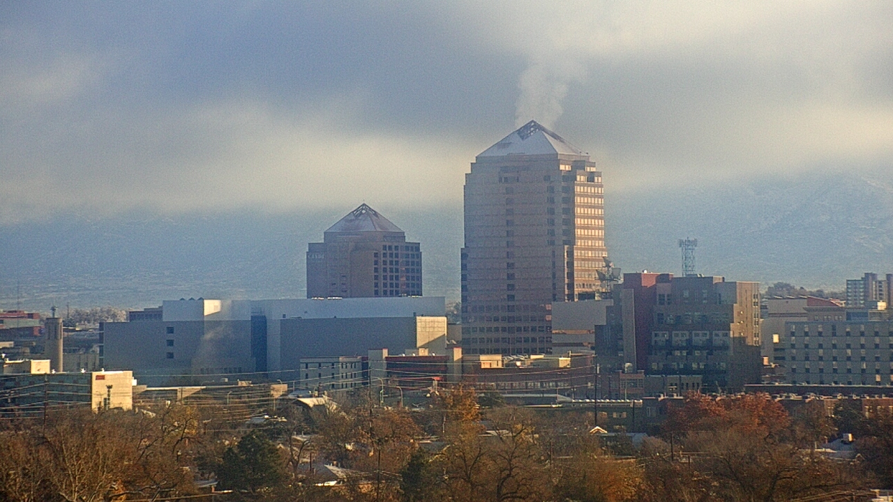 Thumbnail for current weather camera view from KOB-TV in Albuquerque, New Mexico