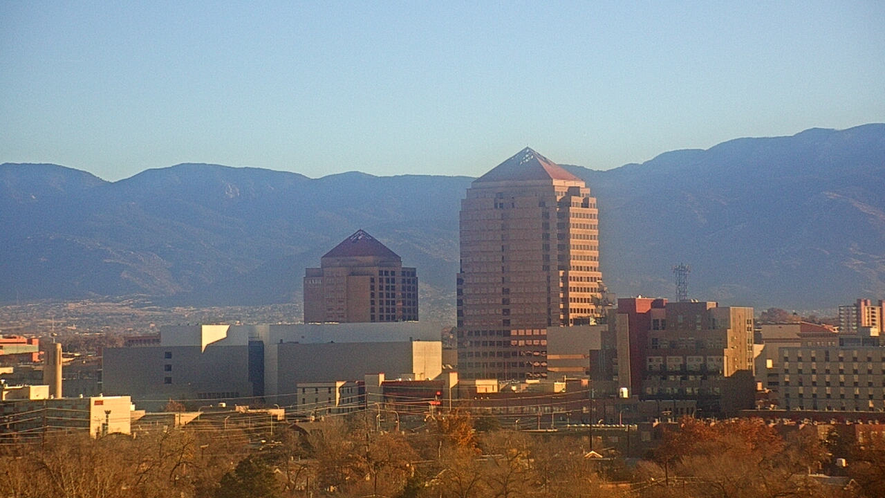 Thumbnail for current weather camera view from KOB-TV in Albuquerque, New Mexico