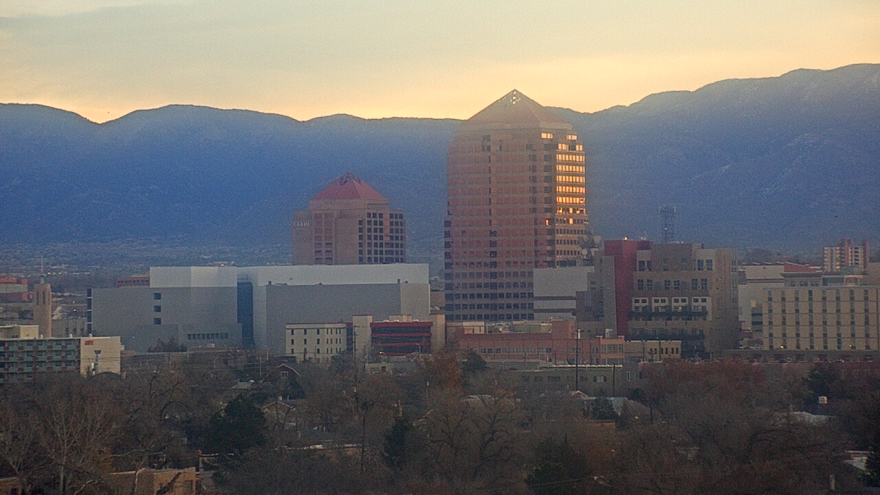 Thumbnail for current weather camera view from KOB-TV in Albuquerque, New Mexico