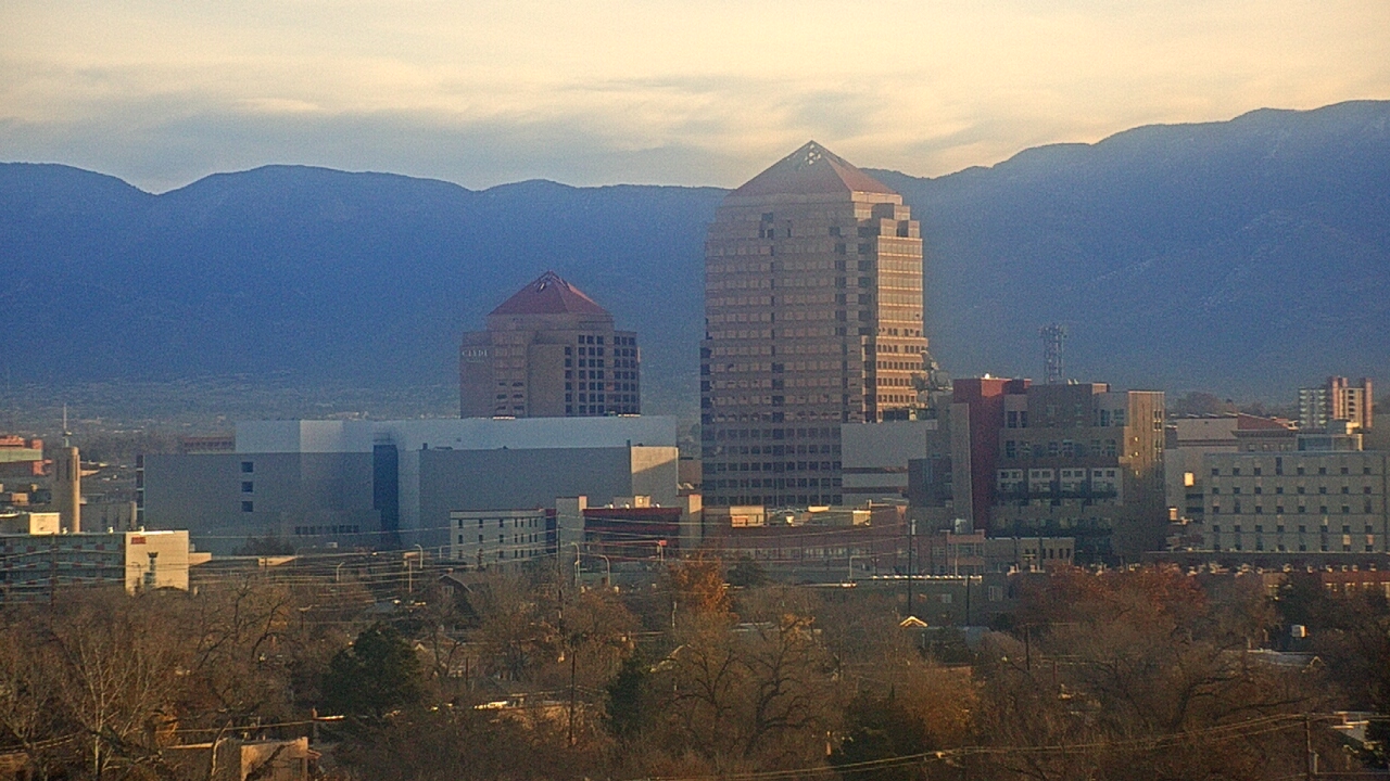 Thumbnail for current weather camera view from KOB-TV in Albuquerque, New Mexico