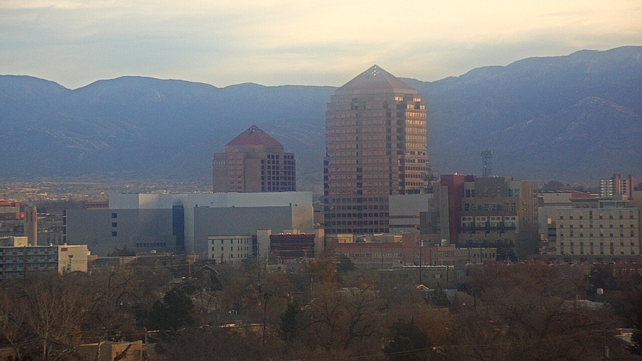Thumbnail for current weather camera view from KOB-TV in Albuquerque, New Mexico