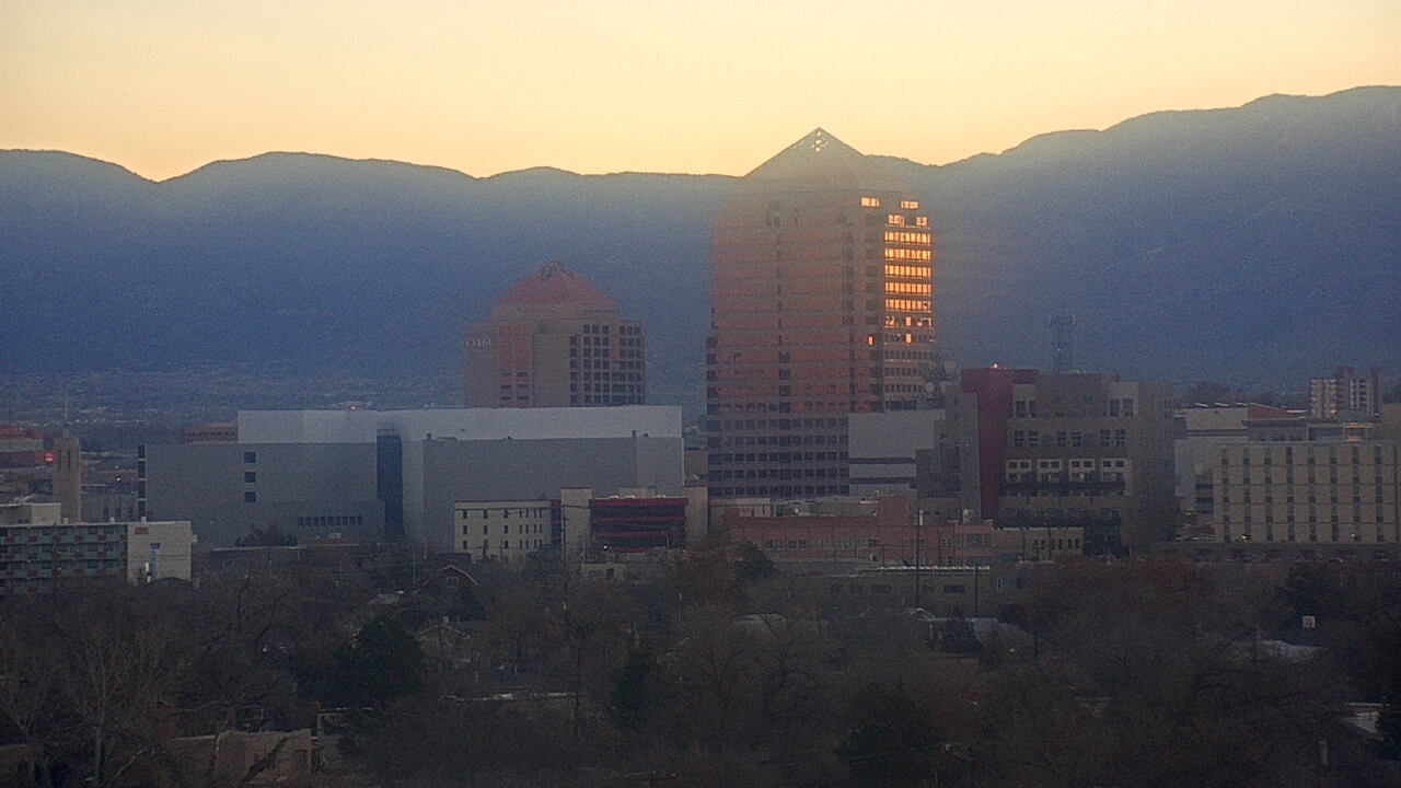 Thumbnail for current weather camera view from KOB-TV in Albuquerque, New Mexico