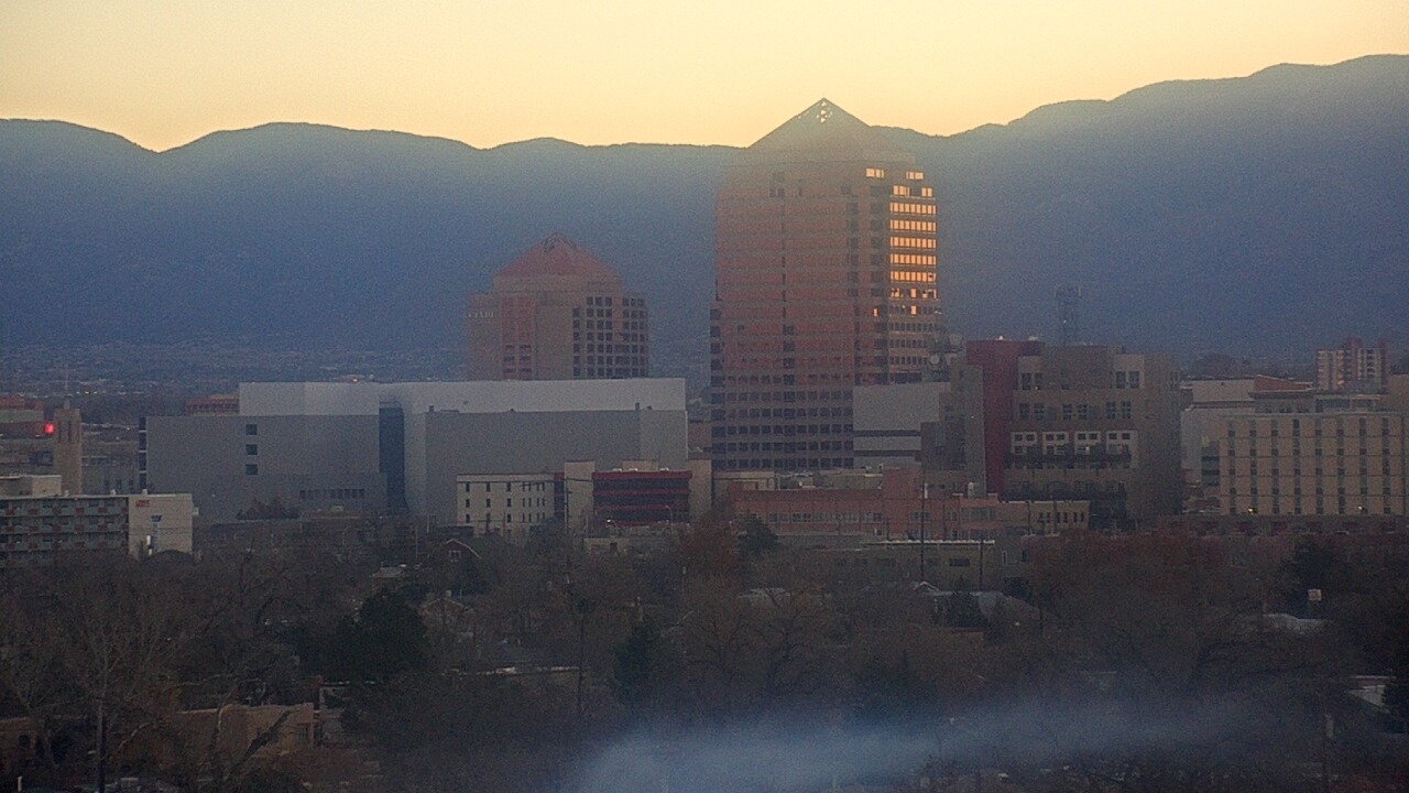 Thumbnail for current weather camera view from KOB-TV in Albuquerque, New Mexico