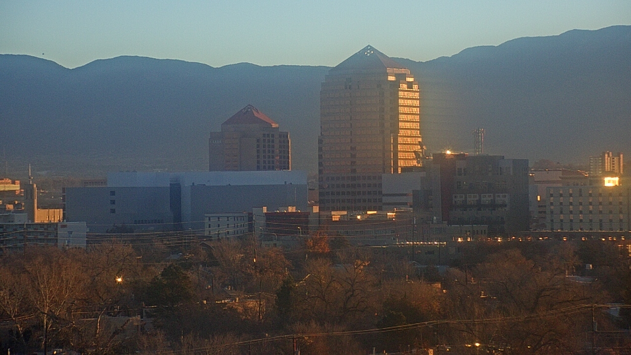 Thumbnail for current weather camera view from KOB-TV in Albuquerque, New Mexico