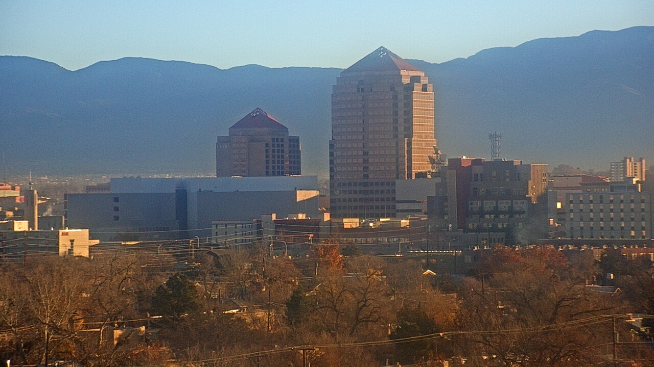 Thumbnail for current weather camera view from KOB-TV in Albuquerque, New Mexico