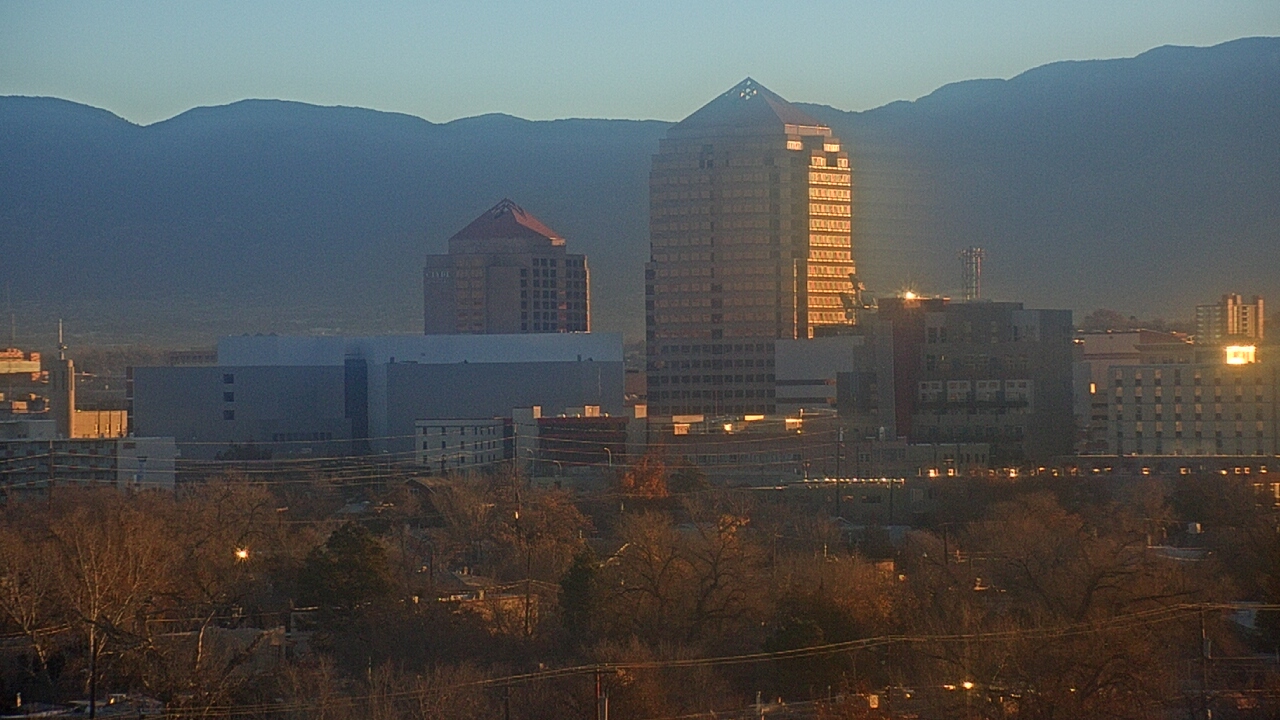 Thumbnail for current weather camera view from KOB-TV in Albuquerque, New Mexico