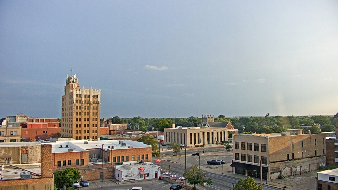 Thumbnail for current weather camera view from KSAL Radio - Salina city in Salina, Kansas