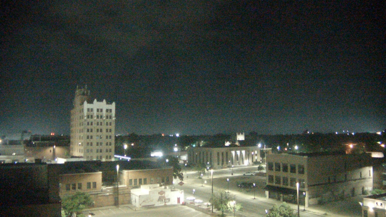Thumbnail for current weather camera view from KSAL Radio - Salina city in Salina, Kansas