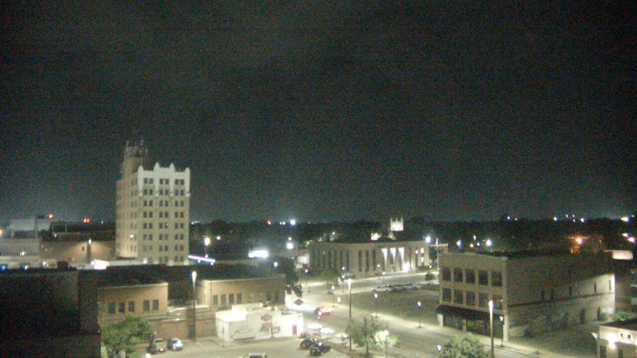 Thumbnail for current weather camera view from KSAL Radio - Salina city in Salina, Kansas