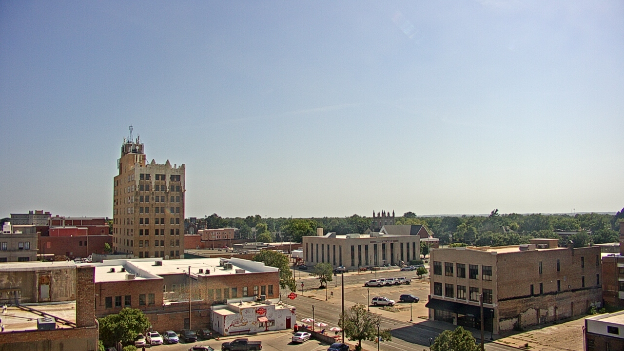 Thumbnail for current weather camera view from KSAL Radio - Salina city in Salina, Kansas