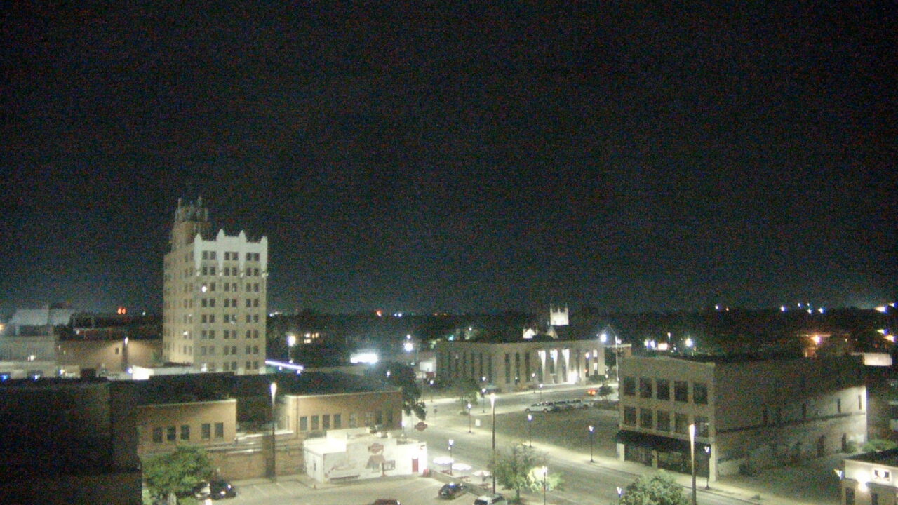 Thumbnail for current weather camera view from KSAL Radio - Salina city in Salina, Kansas