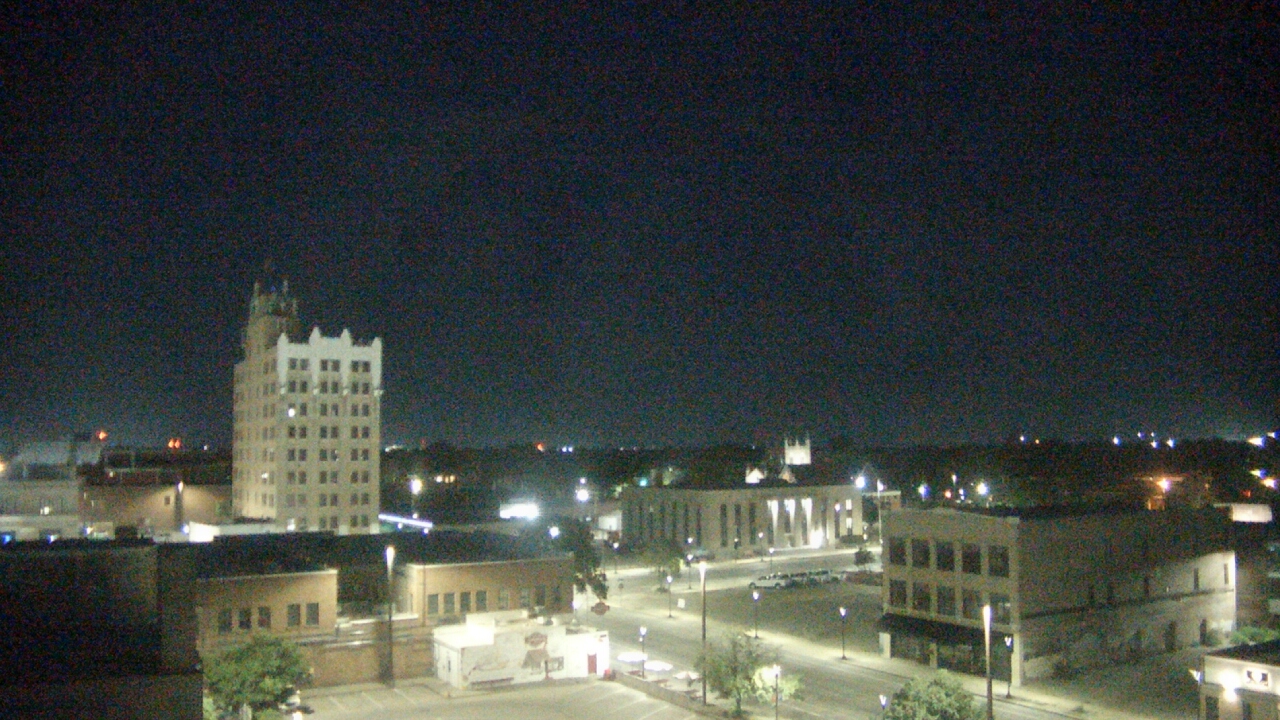 Thumbnail for current weather camera view from KSAL Radio - Salina city in Salina, Kansas