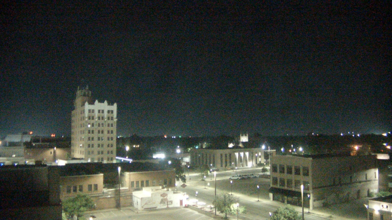 Thumbnail for current weather camera view from KSAL Radio - Salina city in Salina, Kansas
