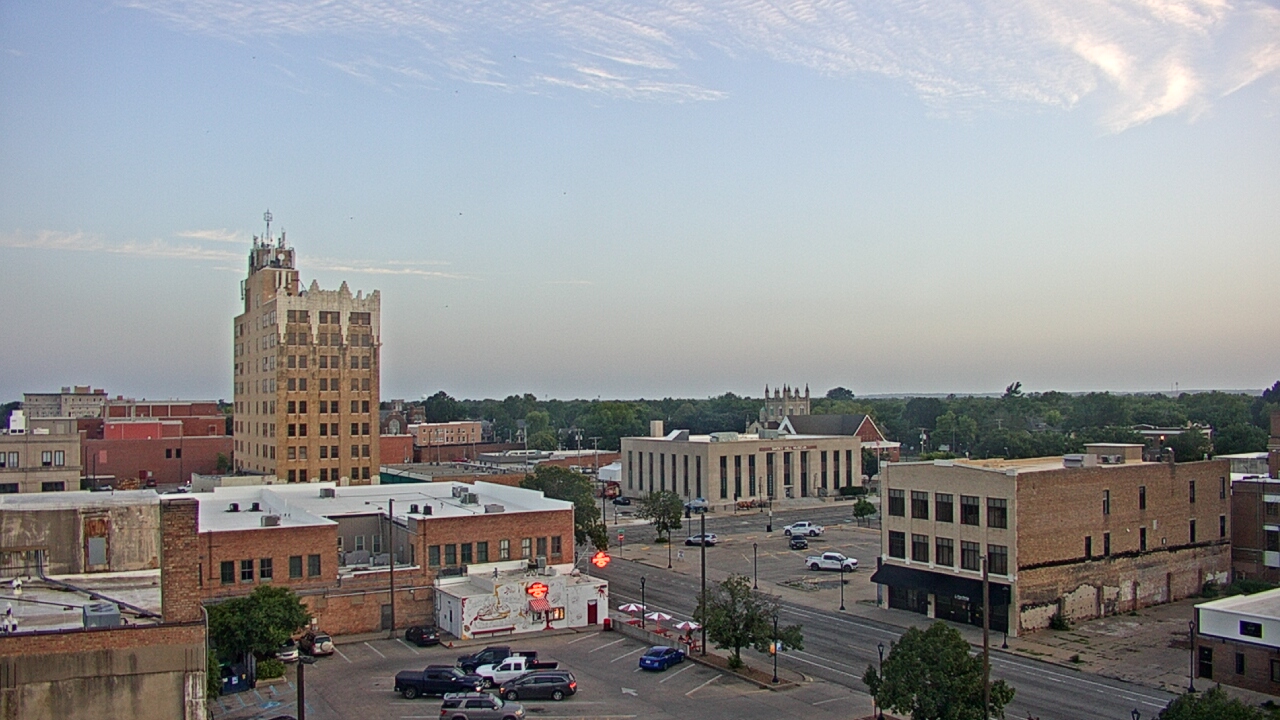 Thumbnail for current weather camera view from KSAL Radio - Salina city in Salina, Kansas