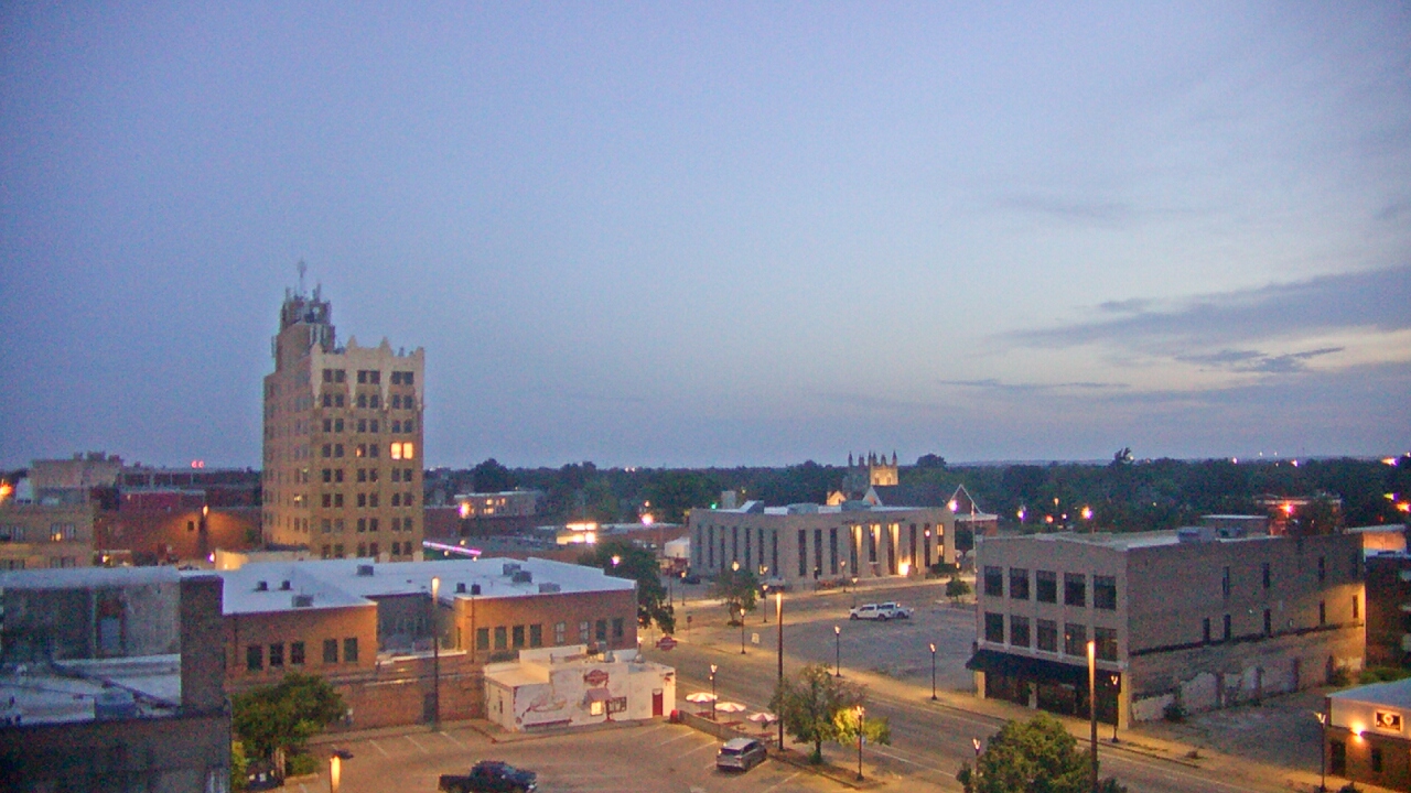 Thumbnail for current weather camera view from KSAL Radio - Salina city in Salina, Kansas