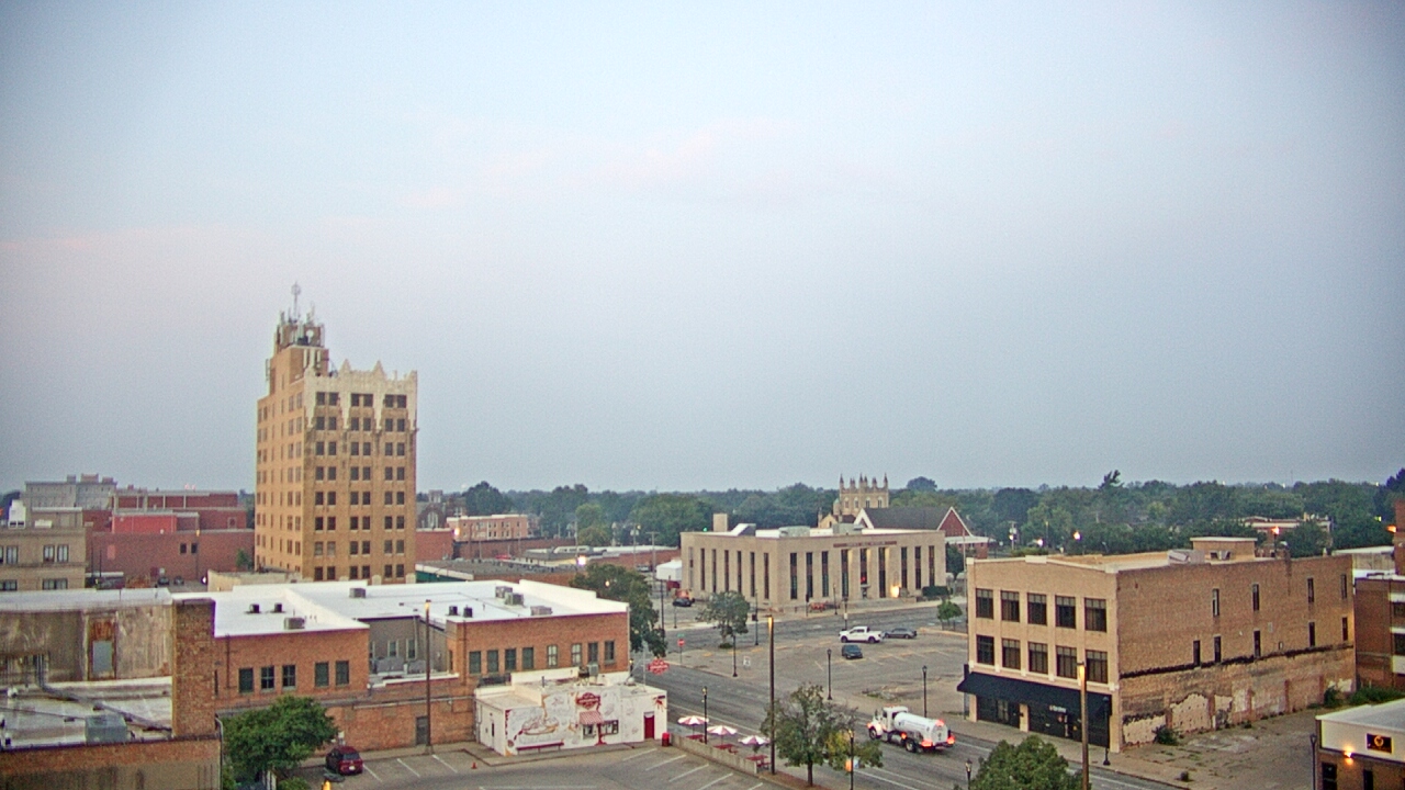 Thumbnail for current weather camera view from KSAL Radio - Salina city in Salina, Kansas