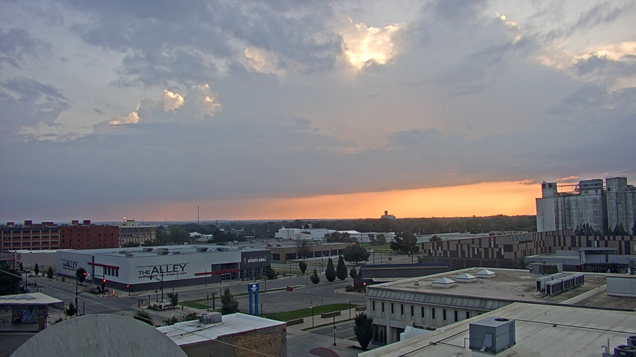 Thumbnail for current weather camera view from KSAL Radio - Salina city in Salina, Kansas