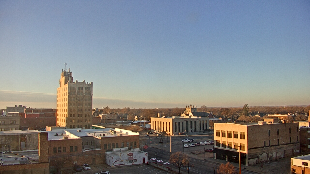 Thumbnail for current weather camera view from KSAL Radio - Salina city in Salina, Kansas