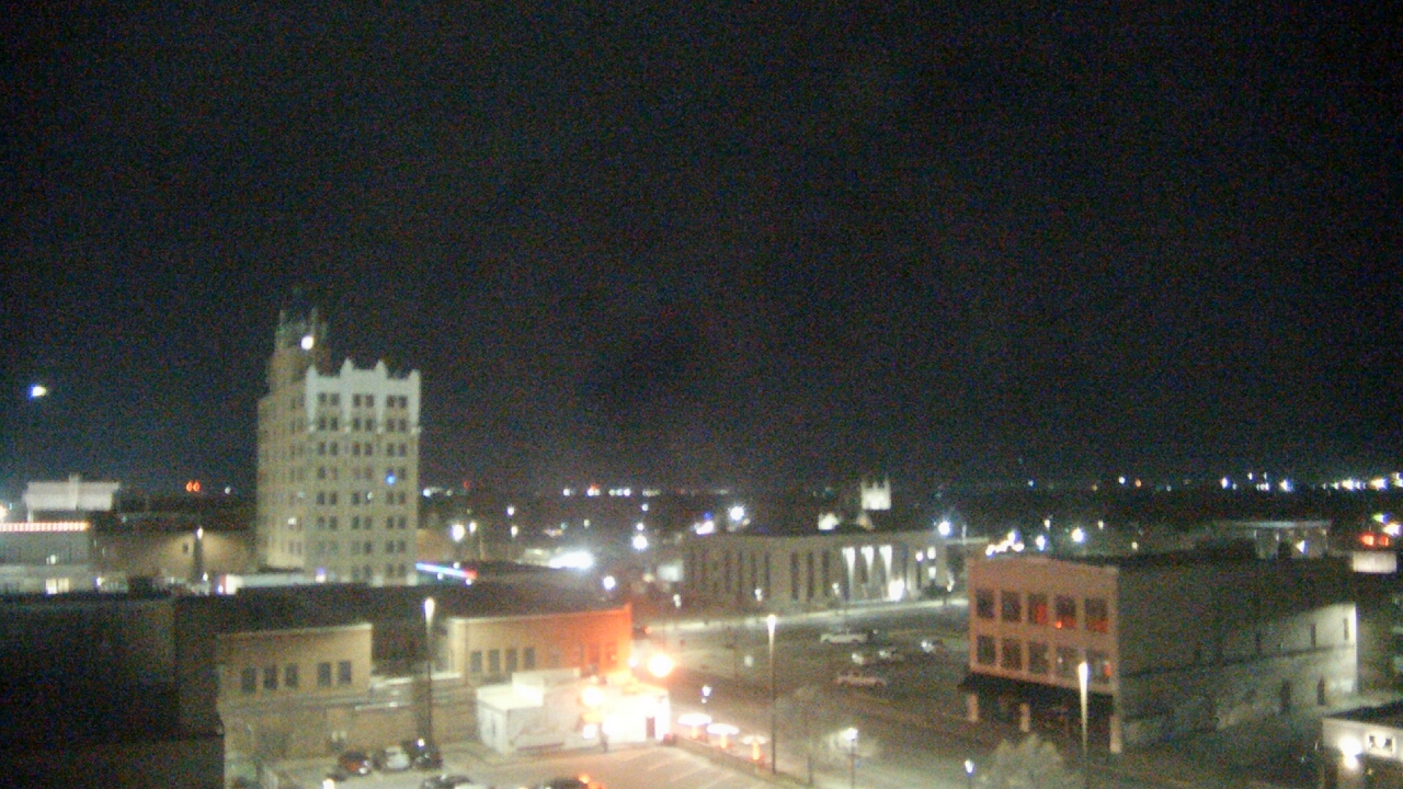 Thumbnail for current weather camera view from KSAL Radio - Salina city in Salina, Kansas