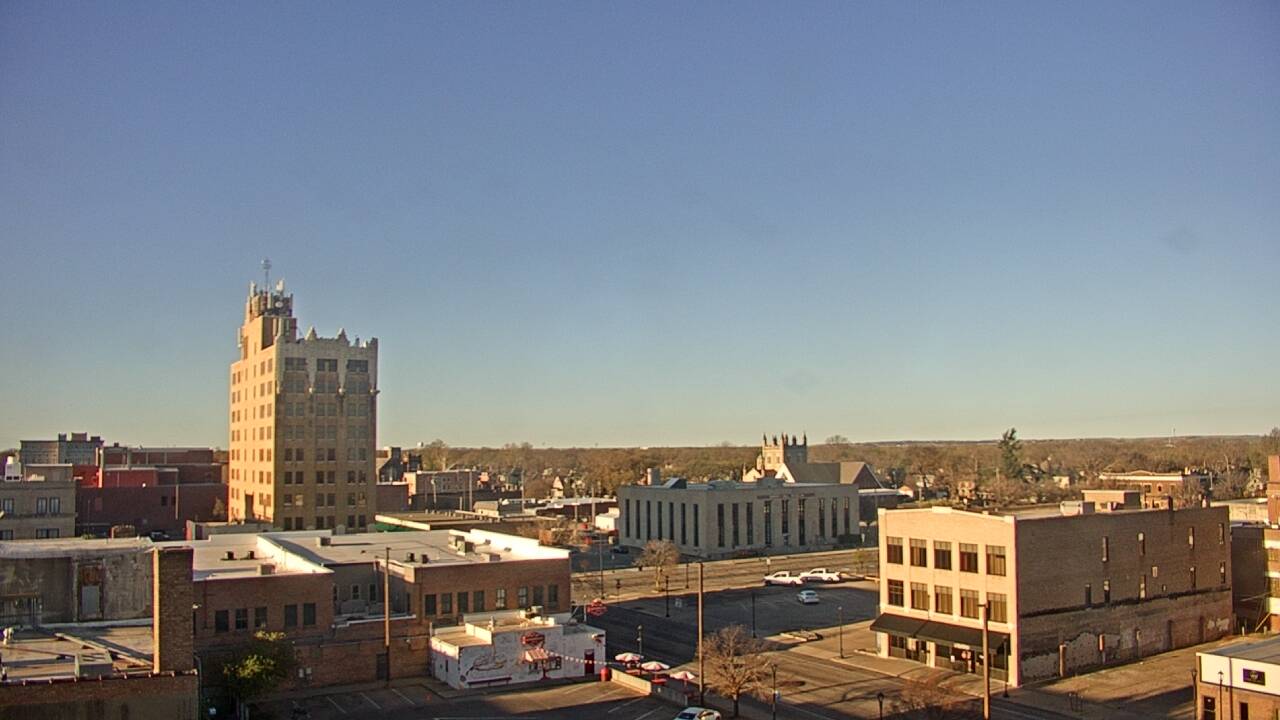 Thumbnail for current weather camera view from KSAL Radio - Salina city in Salina, Kansas