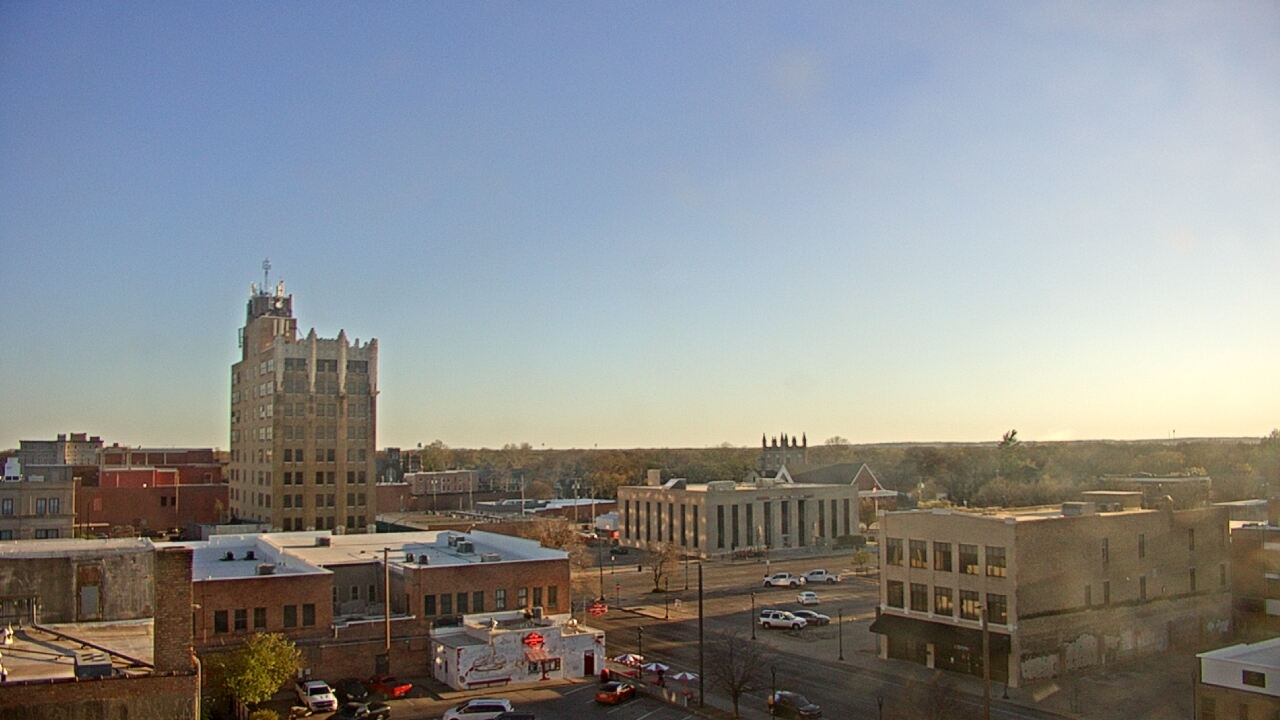 Thumbnail for current weather camera view from KSAL Radio - Salina city in Salina, Kansas