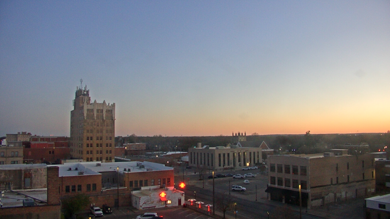 Thumbnail for current weather camera view from KSAL Radio - Salina city in Salina, Kansas