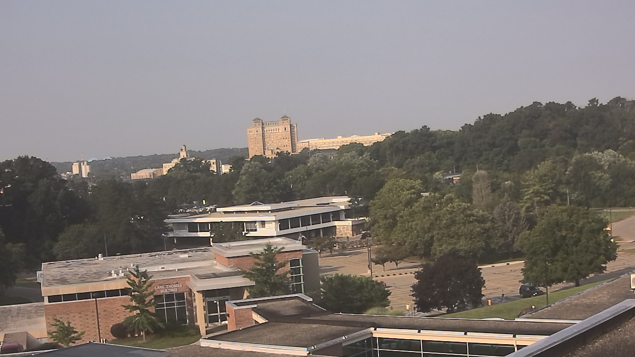 Thumbnail for current weather camera view from Kellogg Community College in Battle Creek, Michigan