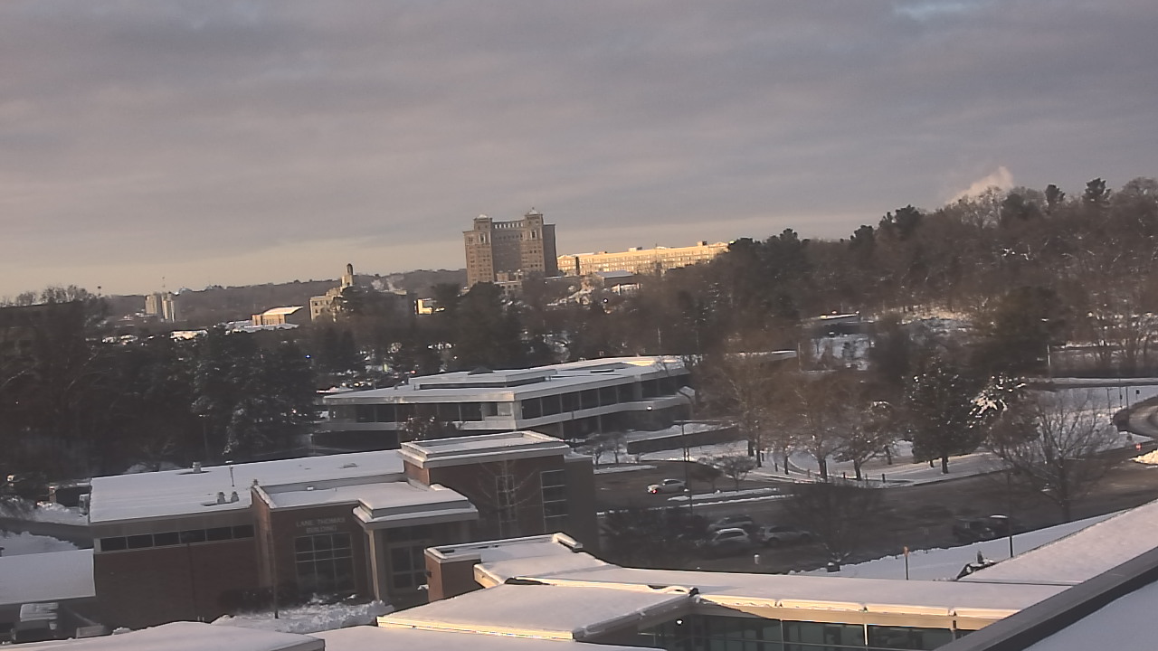 Thumbnail for current weather camera view from Kellogg Community College in Battle Creek, Michigan