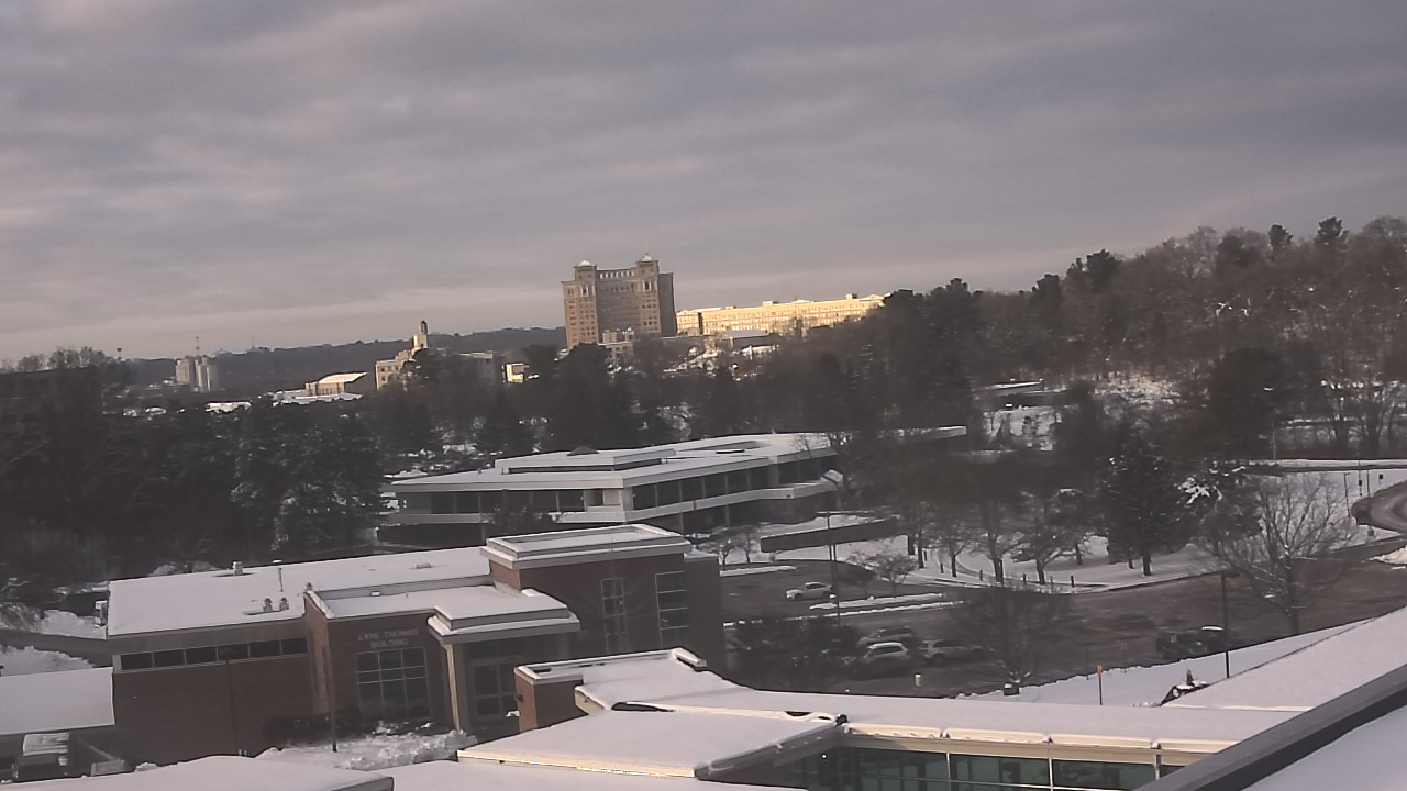 Thumbnail for current weather camera view from Kellogg Community College in Battle Creek, Michigan