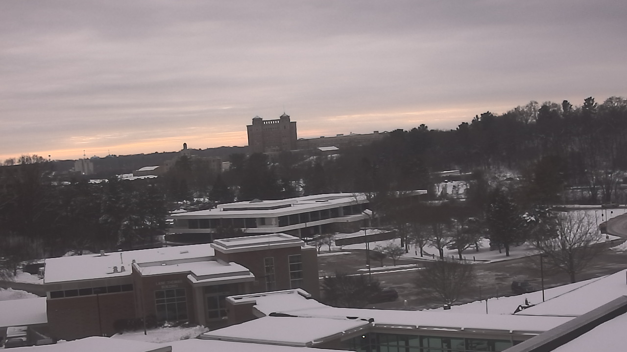 Thumbnail for current weather camera view from Kellogg Community College in Battle Creek, Michigan