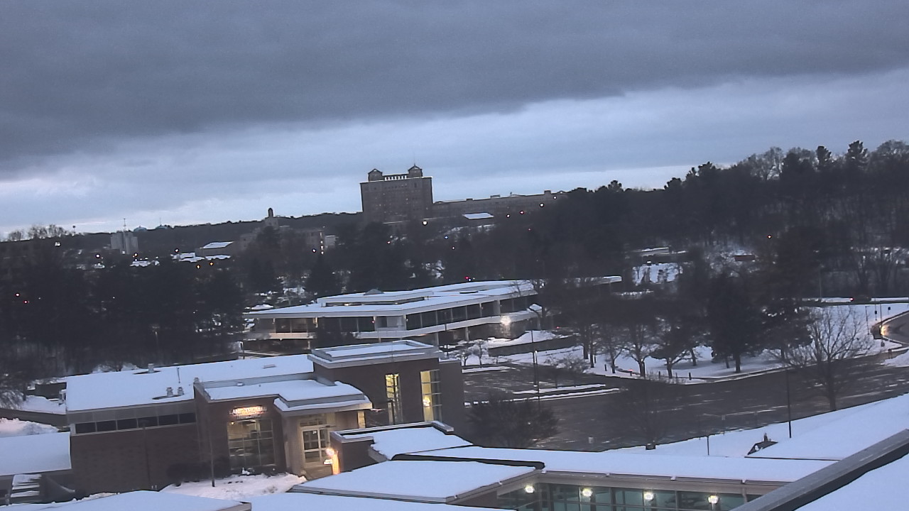 Thumbnail for current weather camera view from Kellogg Community College in Battle Creek, Michigan