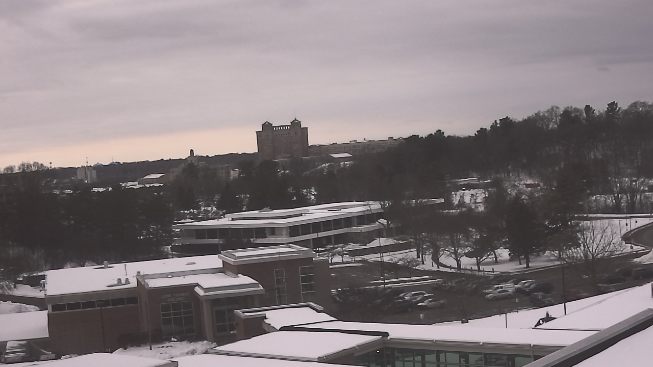 Thumbnail for current weather camera view from Kellogg Community College in Battle Creek, Michigan