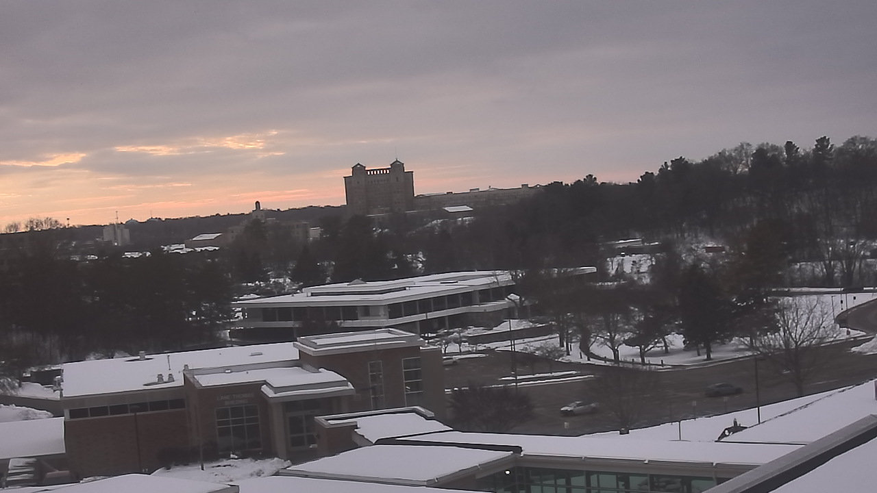 Thumbnail for current weather camera view from Kellogg Community College in Battle Creek, Michigan