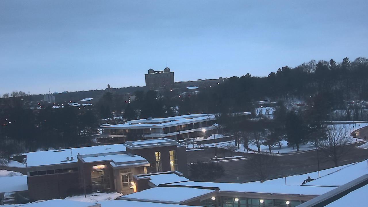 Thumbnail for current weather camera view from Kellogg Community College in Battle Creek, Michigan