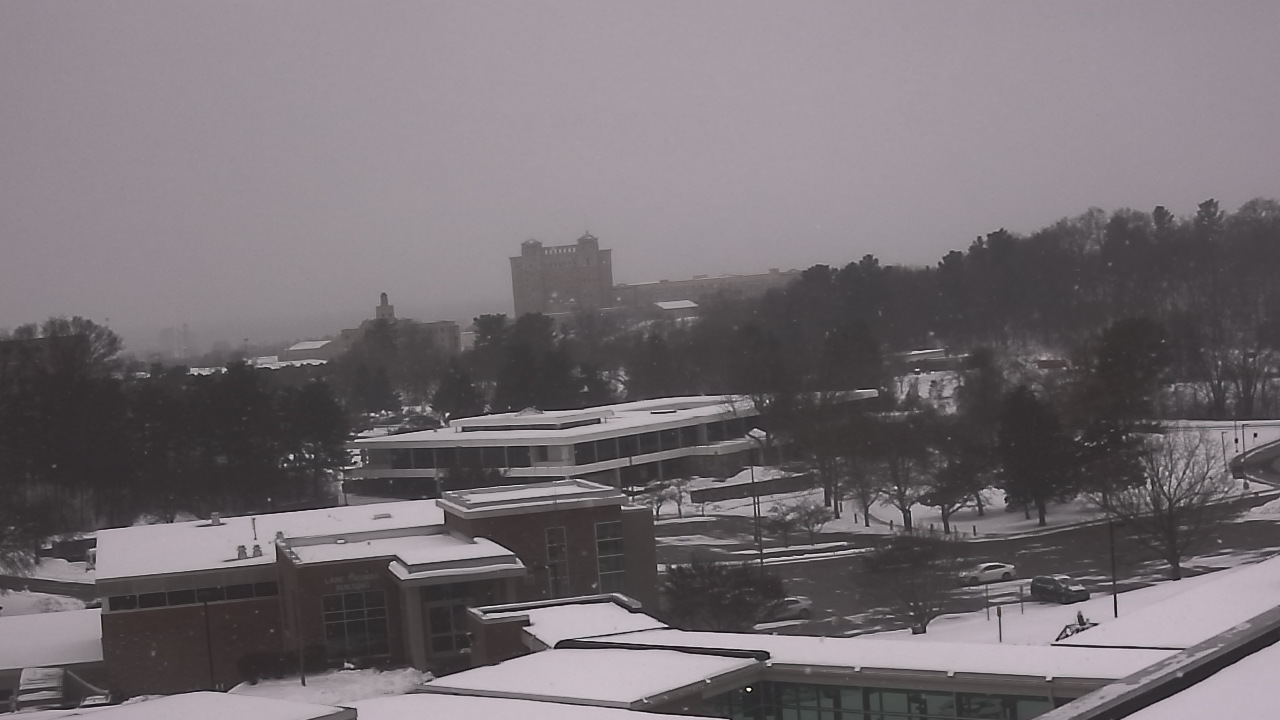 Thumbnail for current weather camera view from Kellogg Community College in Battle Creek, Michigan