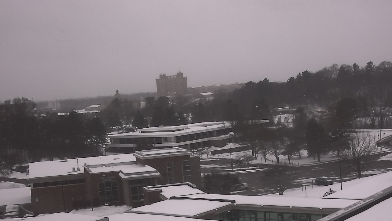 Thumbnail for current weather camera view from Kellogg Community College in Battle Creek, Michigan