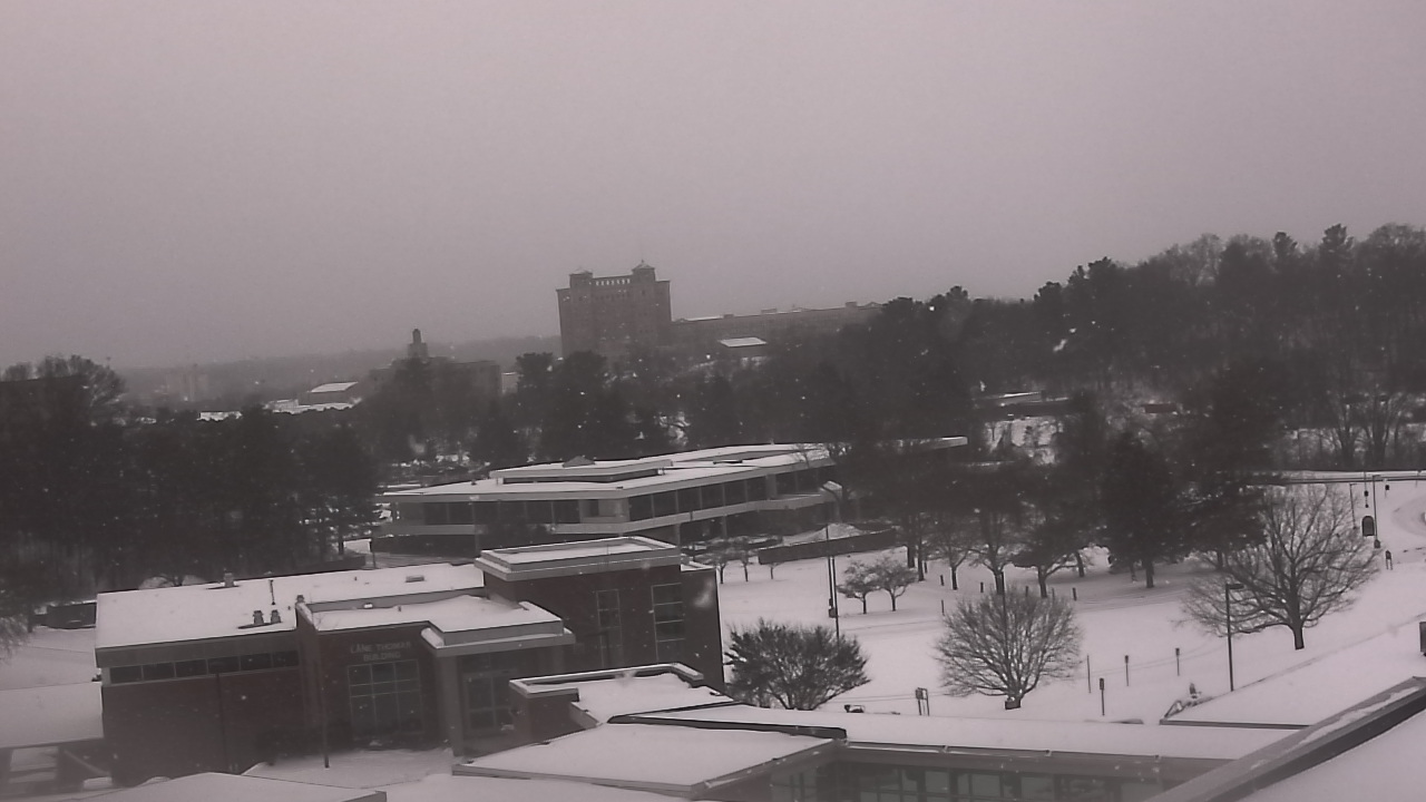 Thumbnail for current weather camera view from Kellogg Community College in Battle Creek, Michigan