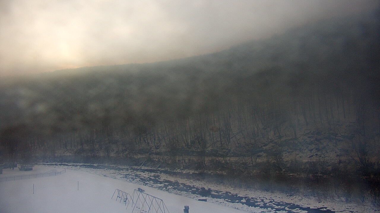 Thumbnail for current weather camera view from Garrett County EMA - Kitzmiller Head Start in Kitzmiller, Maryland