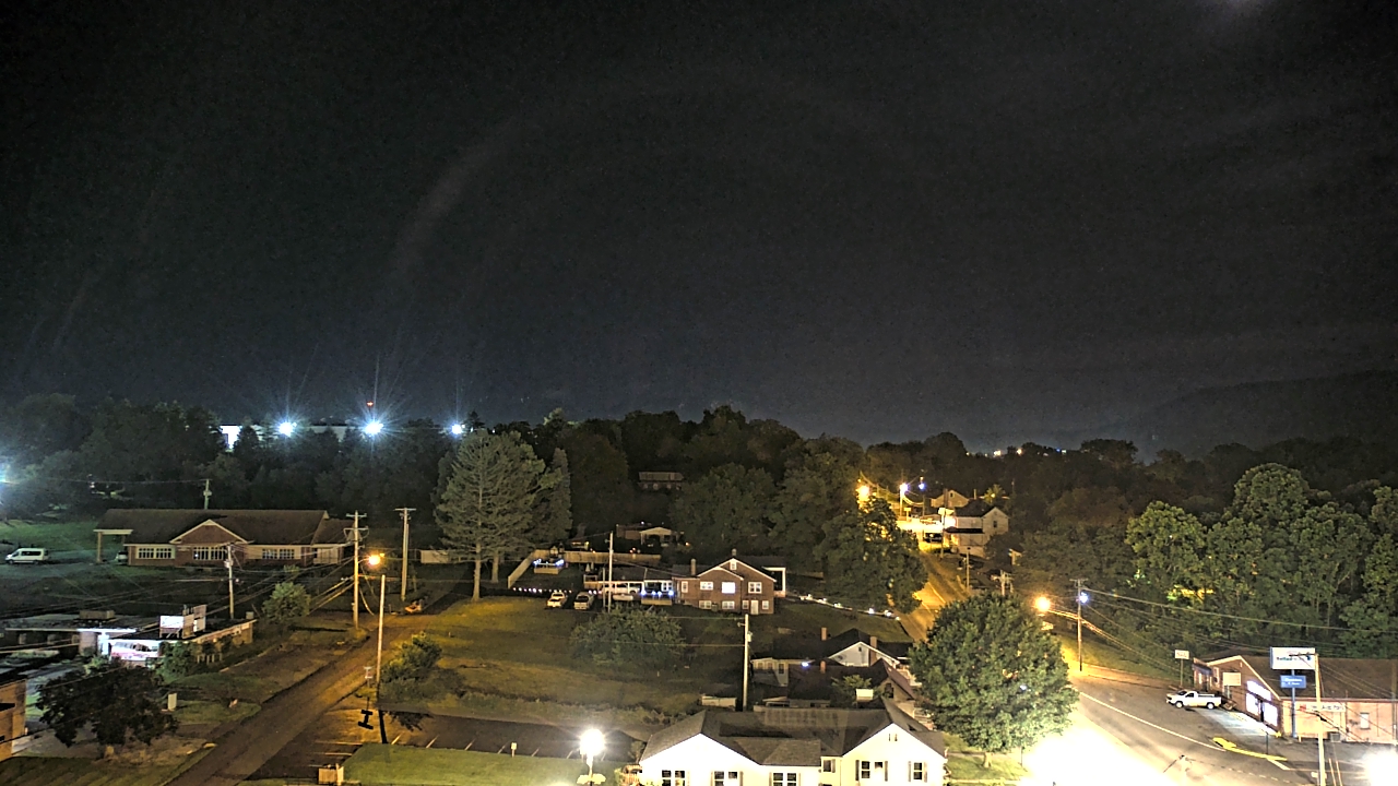Thumbnail for current weather camera view from Russell County Courthouse in Lebanon, Virginia