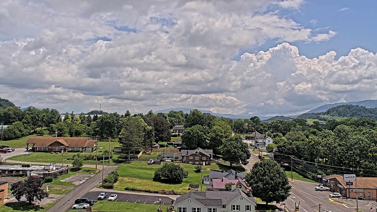 Thumbnail for current weather camera view from Russell County Courthouse in Lebanon, Virginia