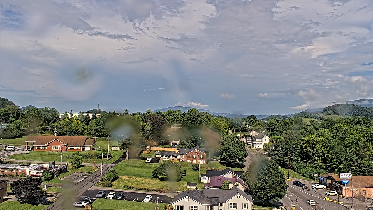 Thumbnail for current weather camera view from Russell County Courthouse in Lebanon, Virginia