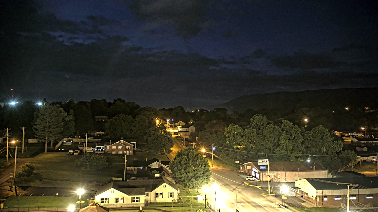 Thumbnail for current weather camera view from Russell County Courthouse in Lebanon, Virginia