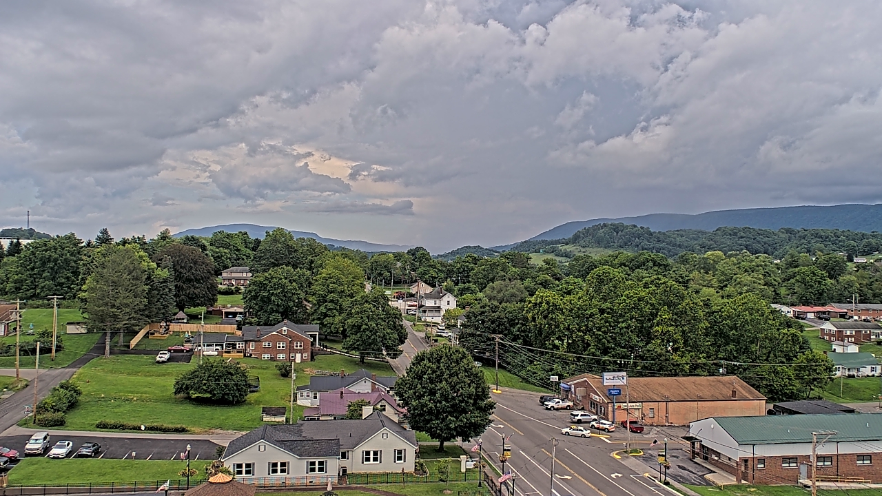 Thumbnail for current weather camera view from Russell County Courthouse in Lebanon, Virginia