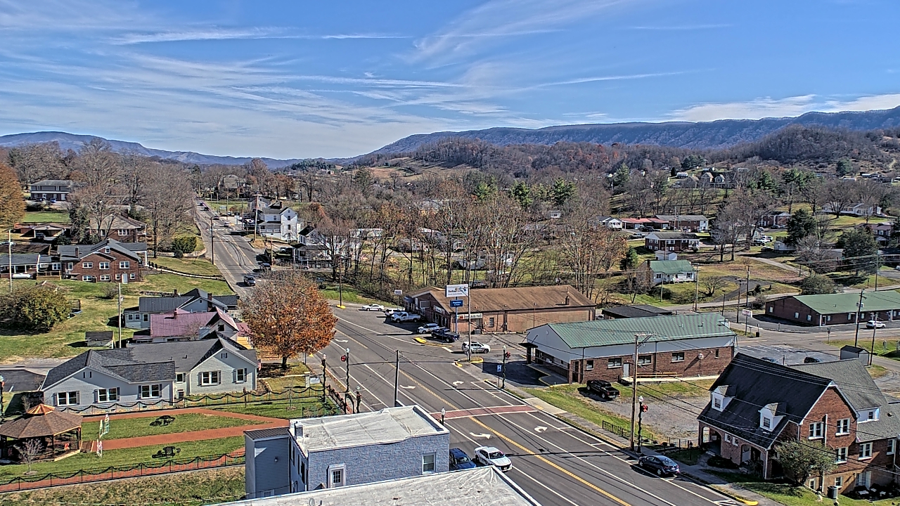 Thumbnail for current weather camera view from Russell County Courthouse in Lebanon, Virginia